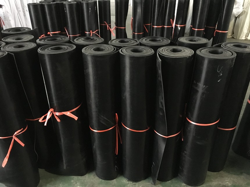 
                你知道耐油橡膠板的制造方法嗎？
            